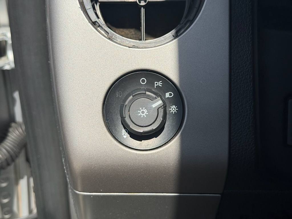 Thumbnail: 2017 Ford Expedition - 25