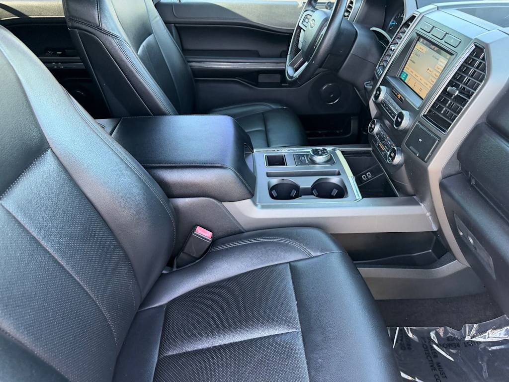 Thumbnail: 2019 Ford Expedition - 8