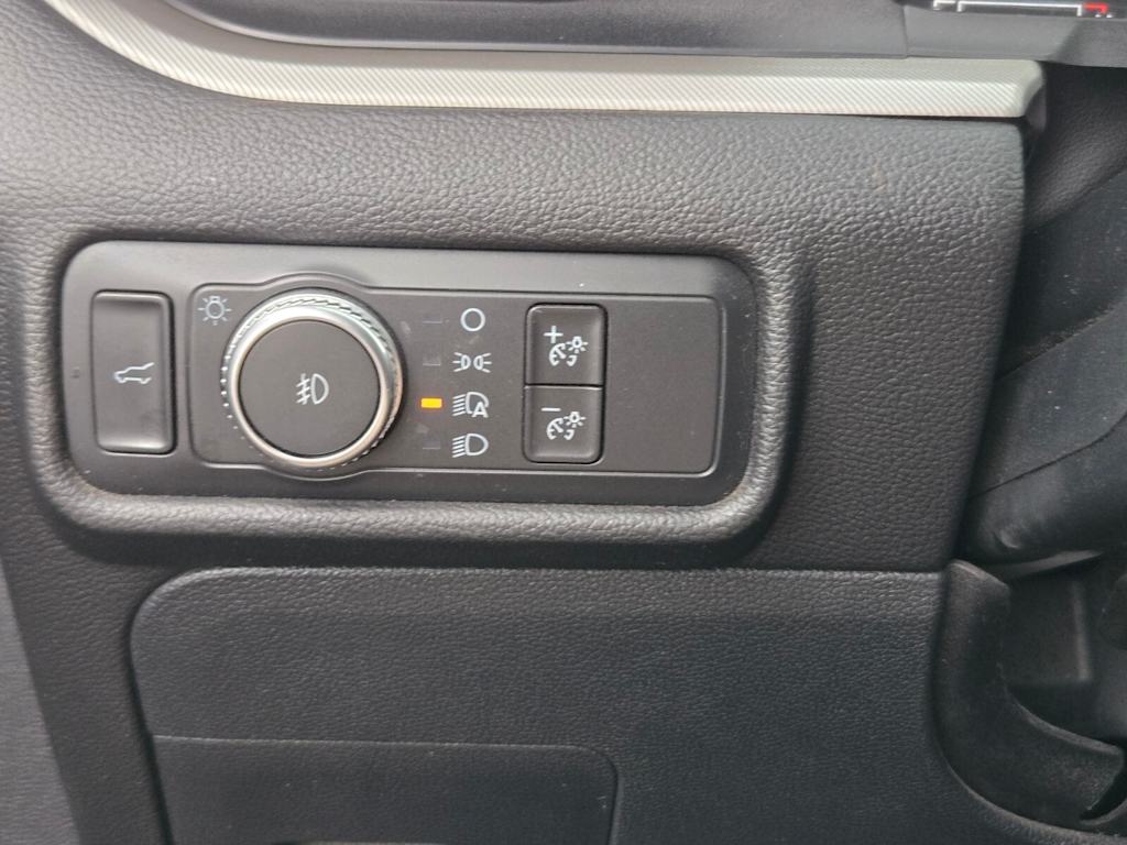 Thumbnail: 2020 Ford Explorer - 21