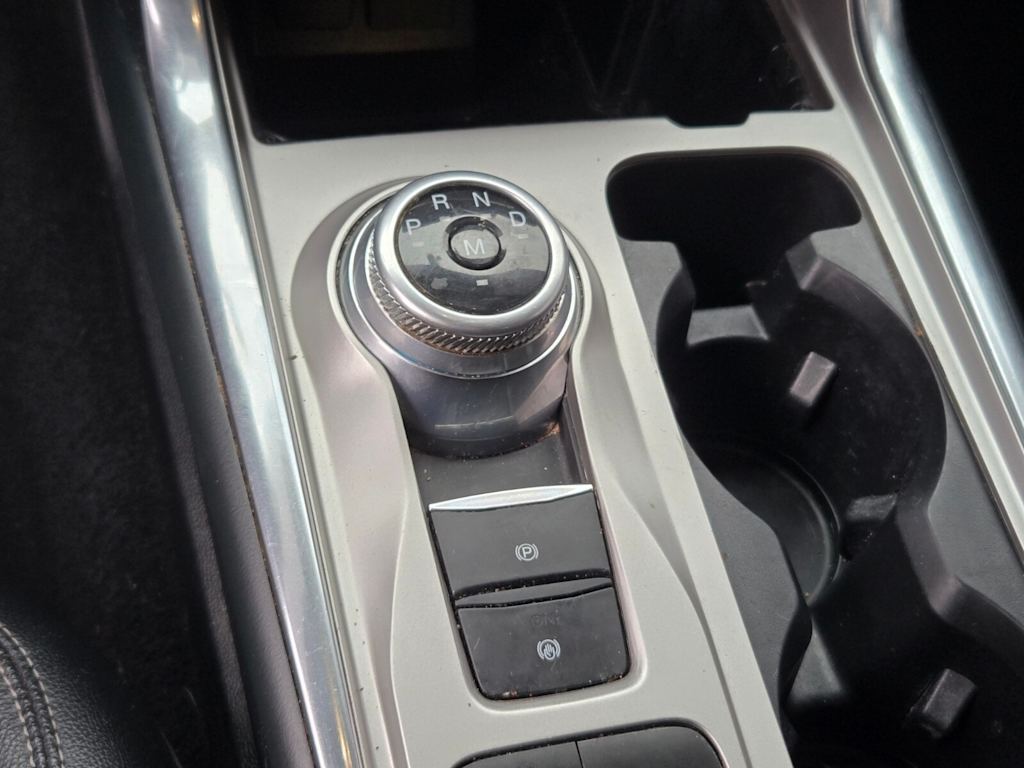 Thumbnail: 2020 Ford Explorer - 15