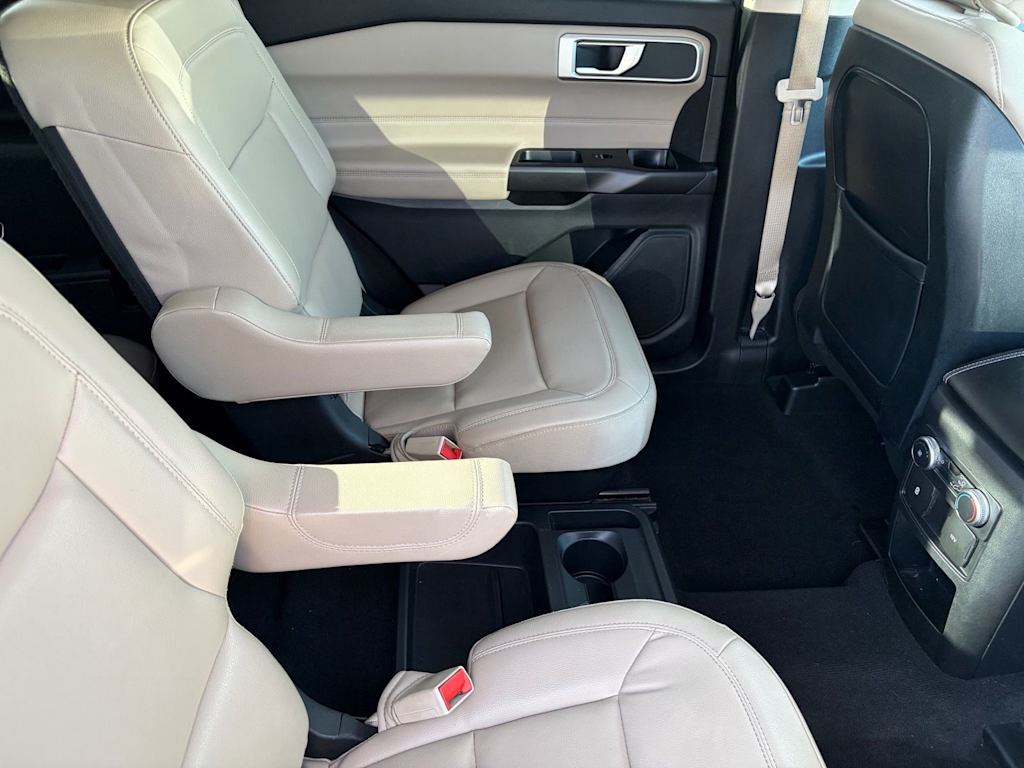 Thumbnail: 2020 Ford Explorer - 21