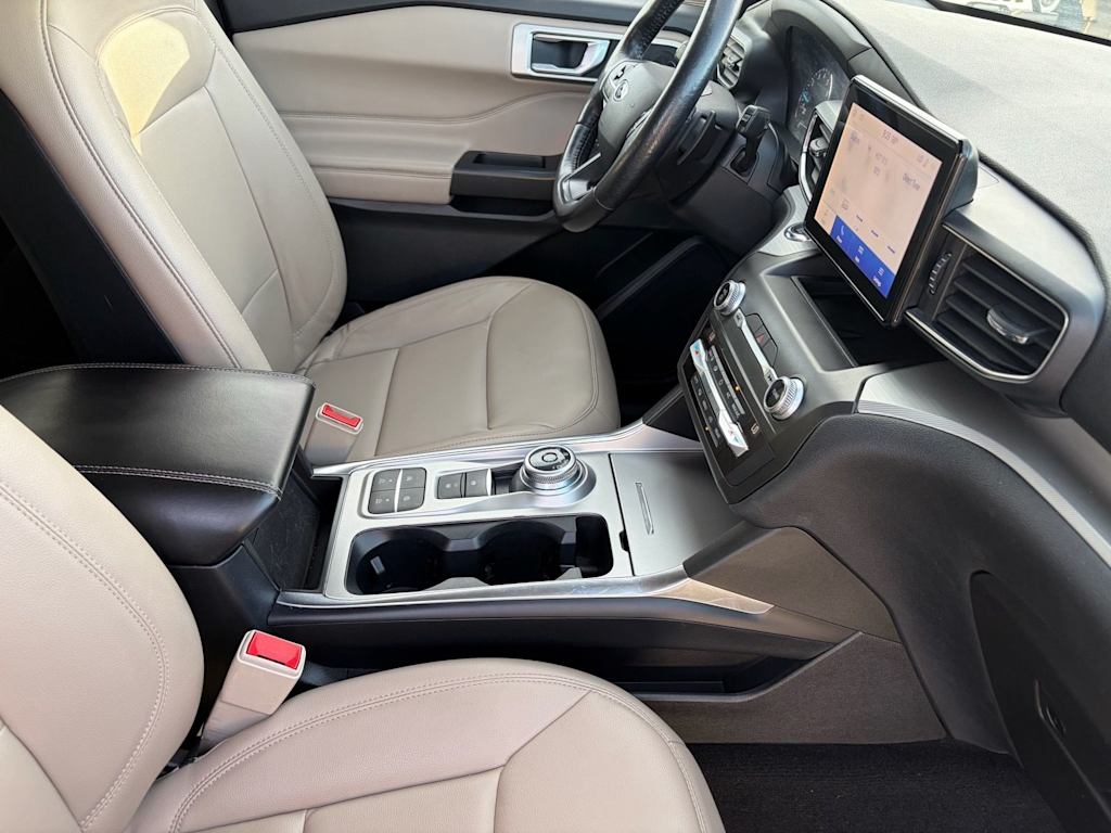 Thumbnail: 2020 Ford Explorer - 23