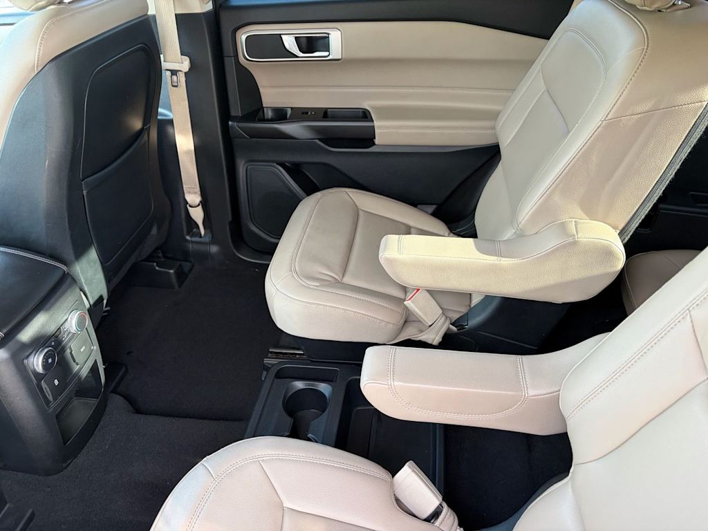 Thumbnail: 2020 Ford Explorer - 12