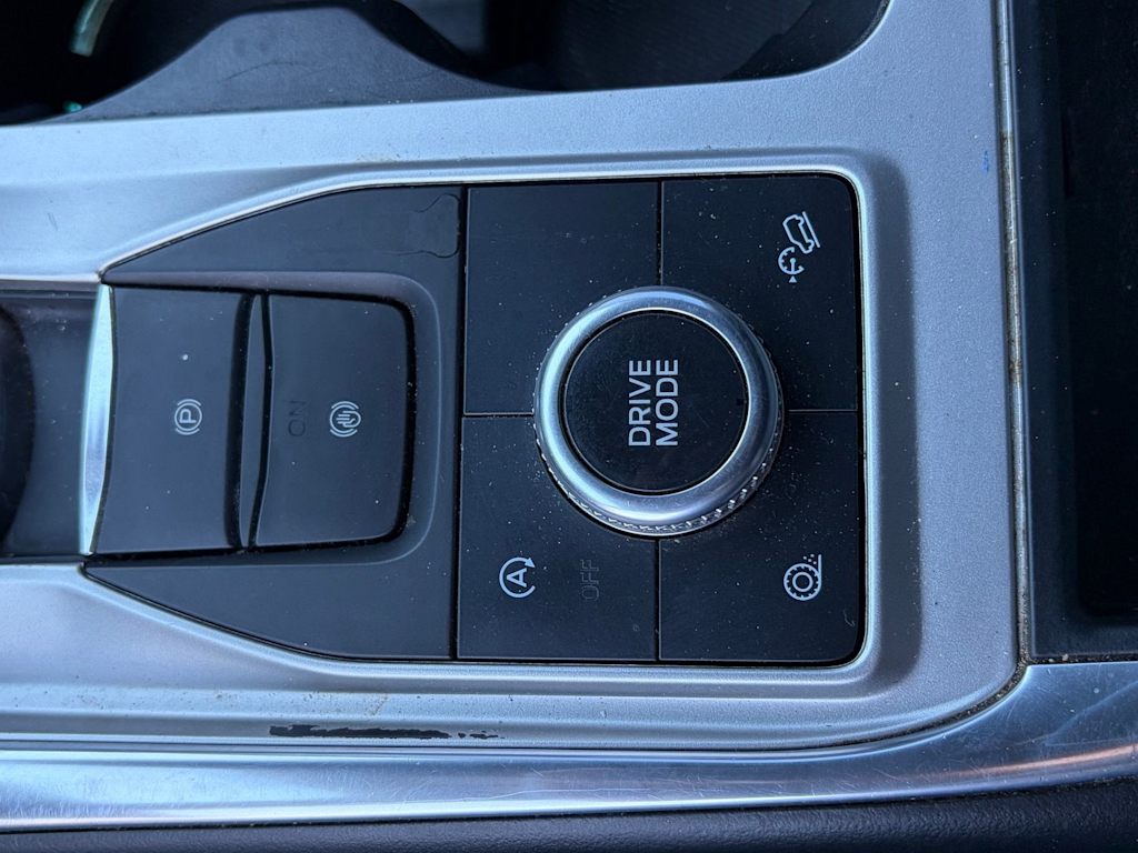 Thumbnail: 2020 Ford Explorer - 19