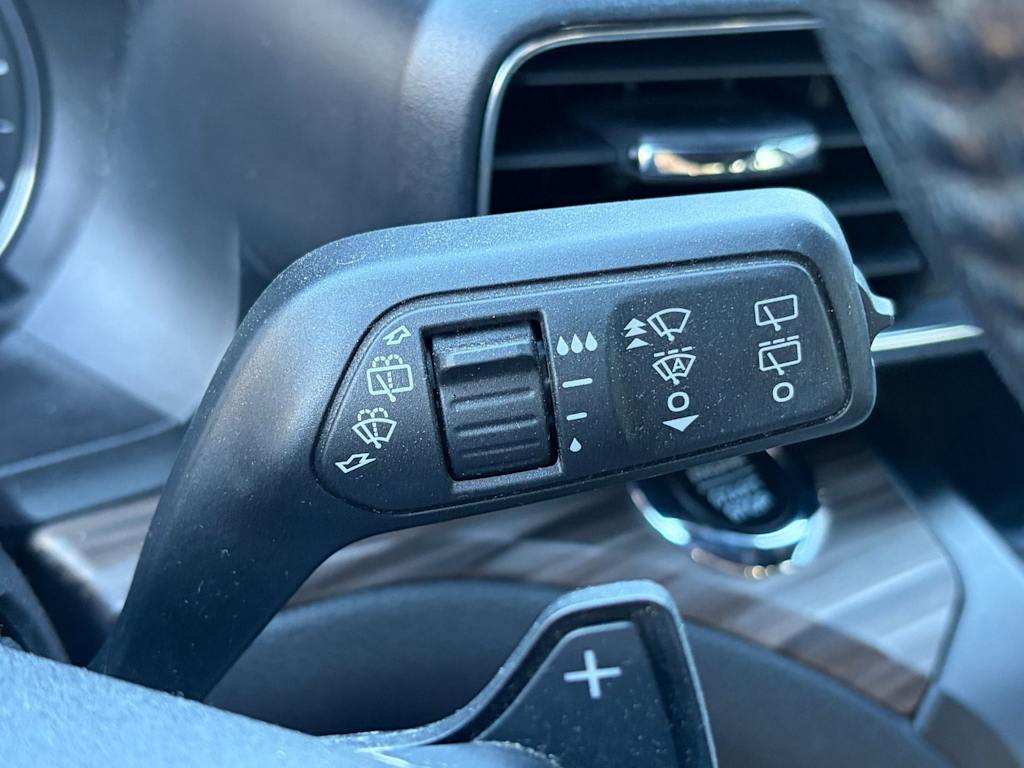 Thumbnail: 2020 Ford Explorer - 17