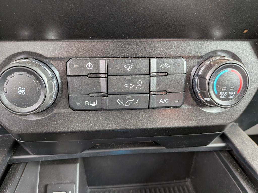 Thumbnail: 2019 Ford F-150 - 13