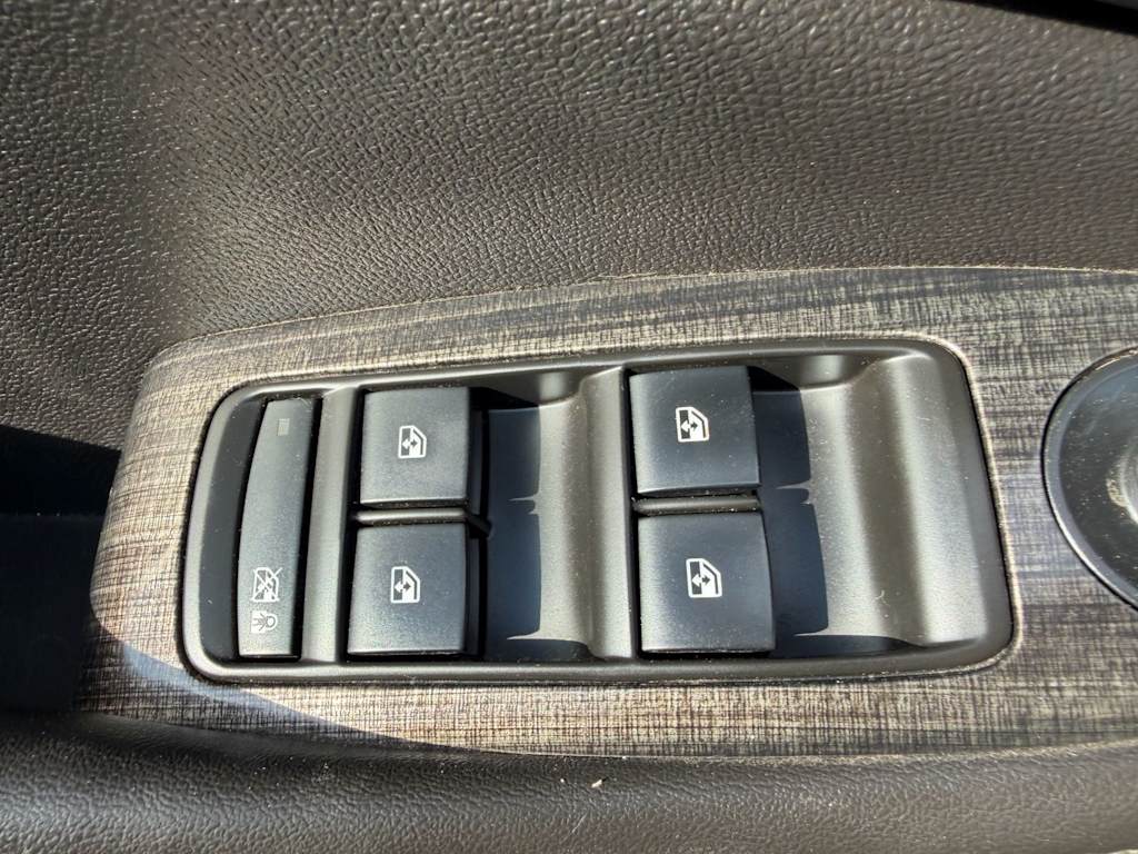 Thumbnail: 2014 Chevrolet Malibu - 17
