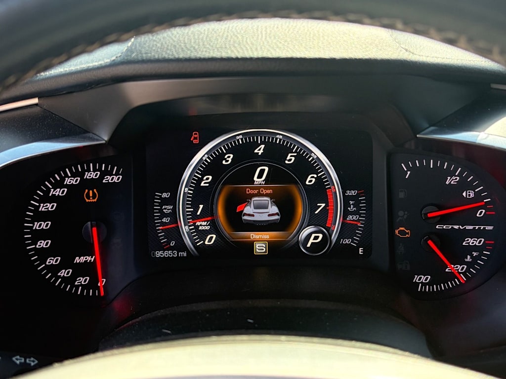 Thumbnail: 2014 Chevrolet Corvette - 6