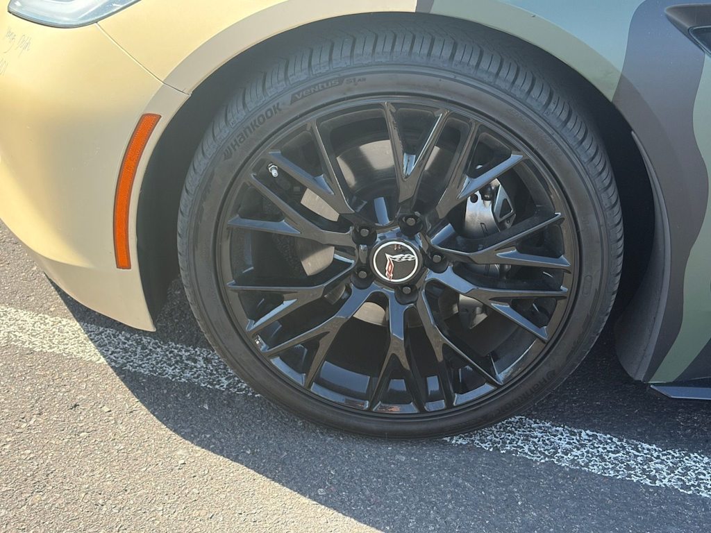 Thumbnail: 2014 Chevrolet Corvette - 3