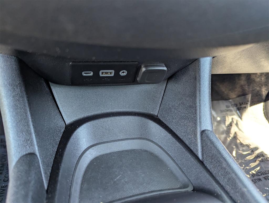 Thumbnail: 2020 Chevrolet Malibu - 32