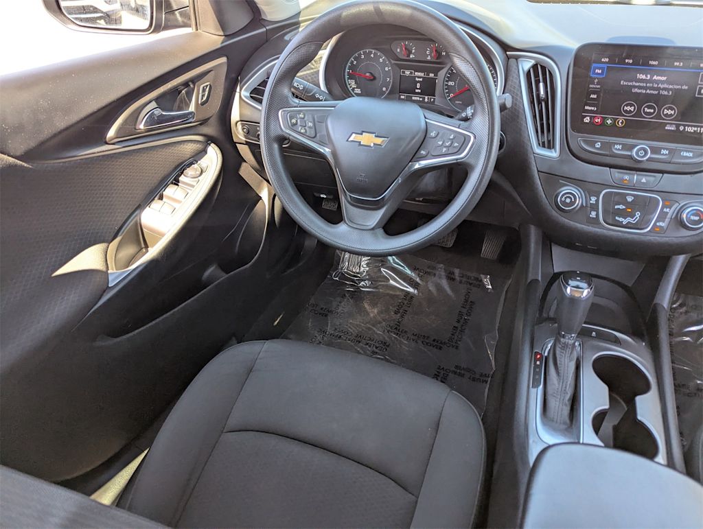 Thumbnail: 2020 Chevrolet Malibu - 11