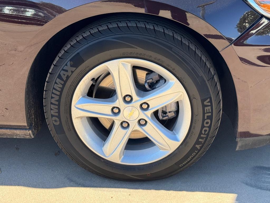 Thumbnail: 2020 Chevrolet Malibu - 7