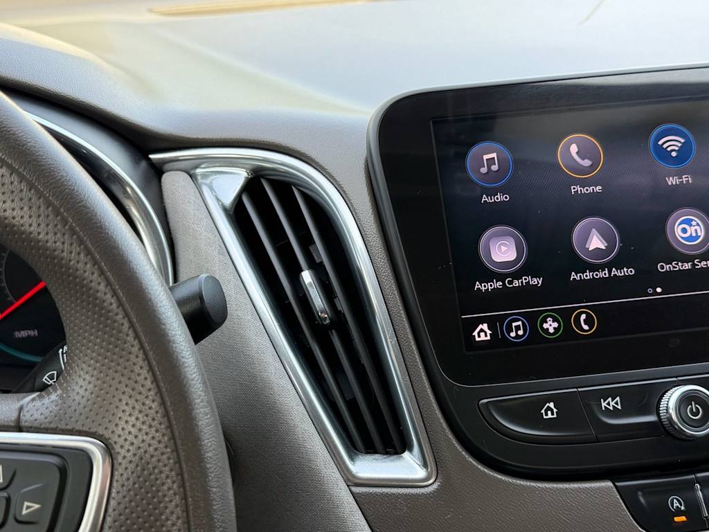 Thumbnail: 2020 Chevrolet Malibu - 28