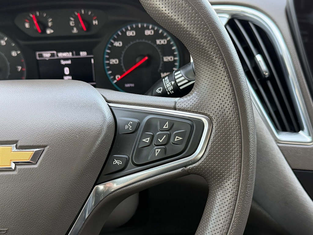 Thumbnail: 2020 Chevrolet Malibu - 21