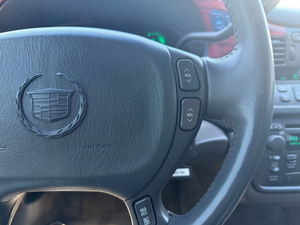 Thumbnail: 2004 Cadillac DeVille - 13