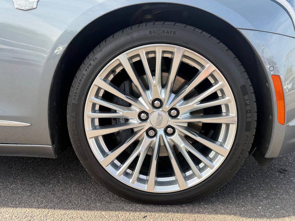Thumbnail: 2020 Cadillac CT6 - 3