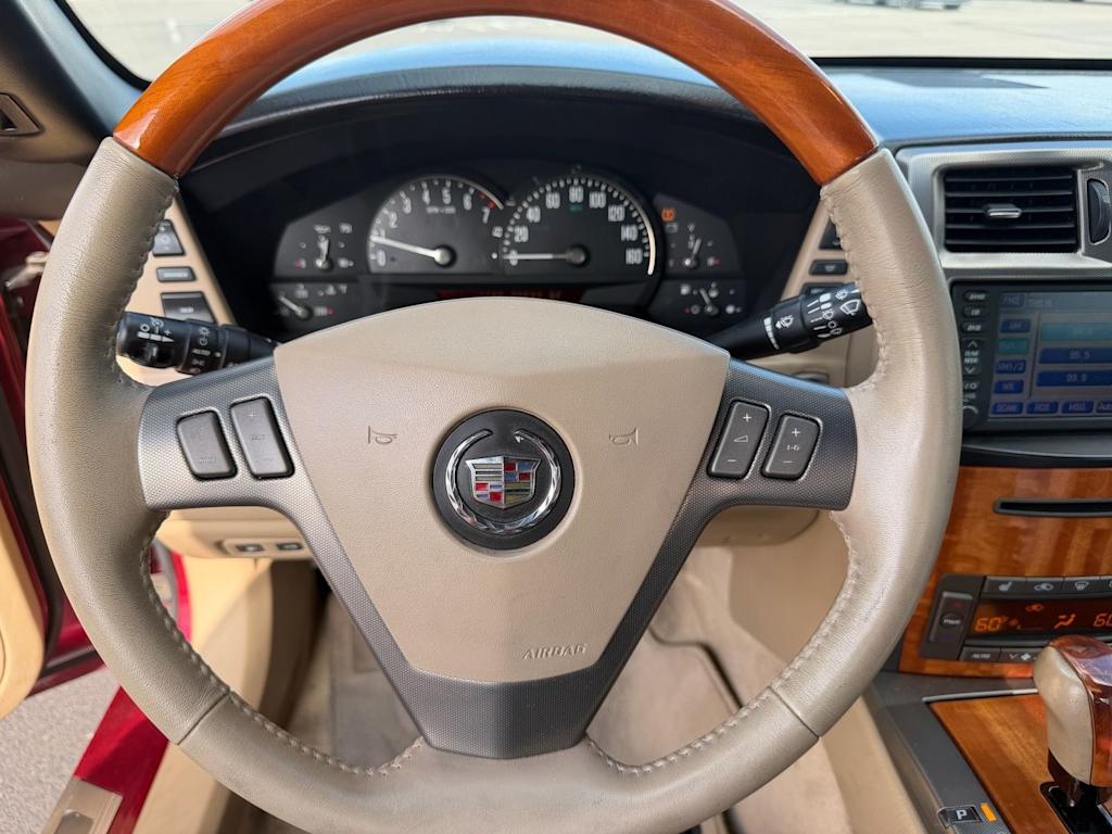 Thumbnail: 2007 Cadillac XLR - 2