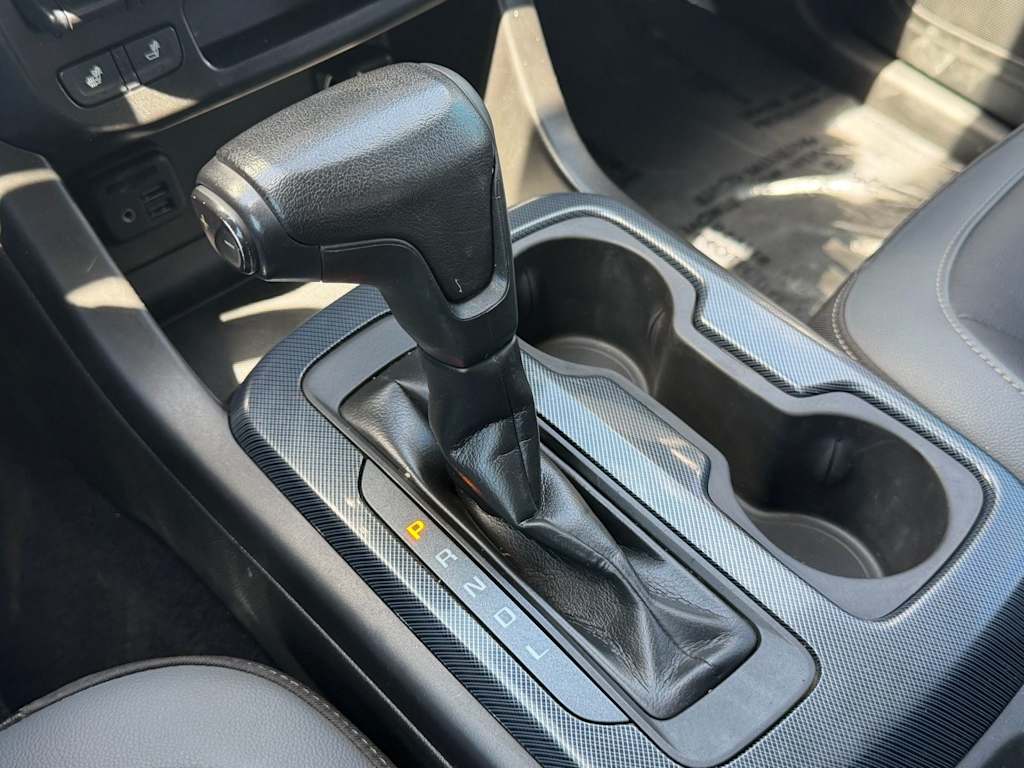 Thumbnail: 2021 Chevrolet Colorado - 9