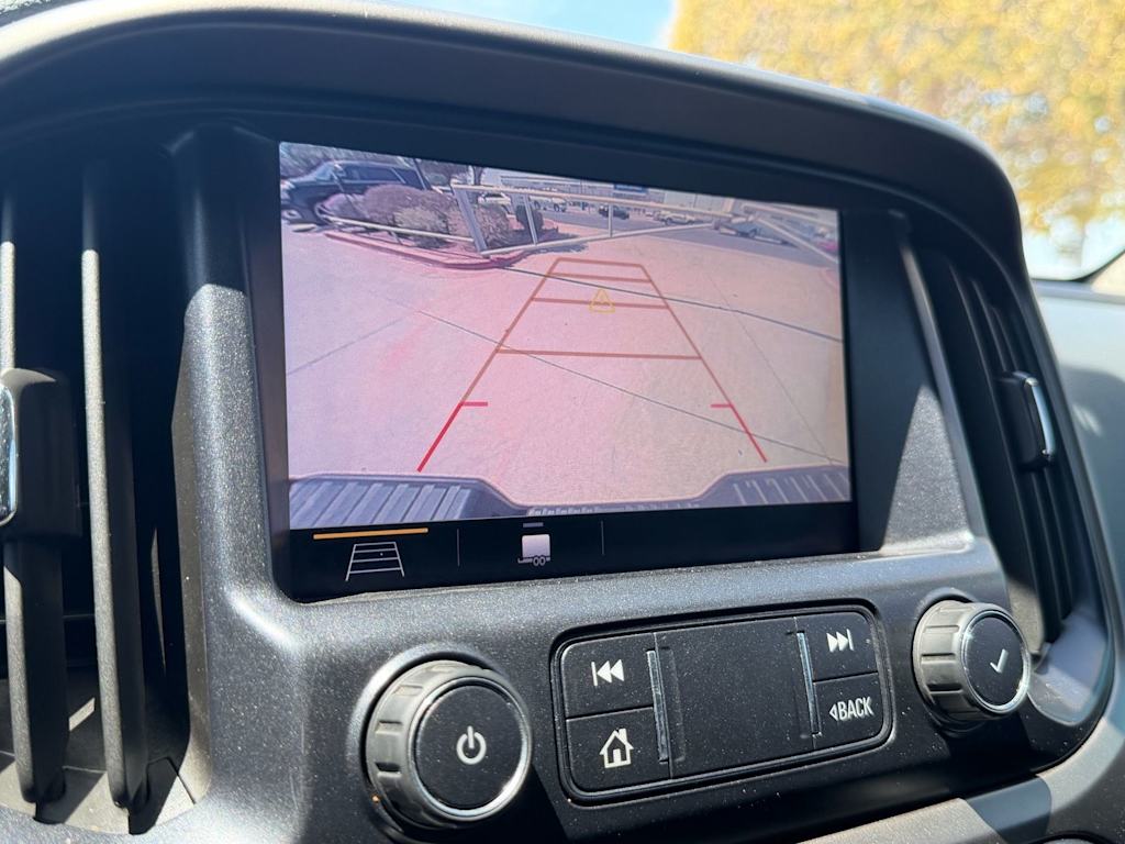 Thumbnail: 2021 Chevrolet Colorado - 17