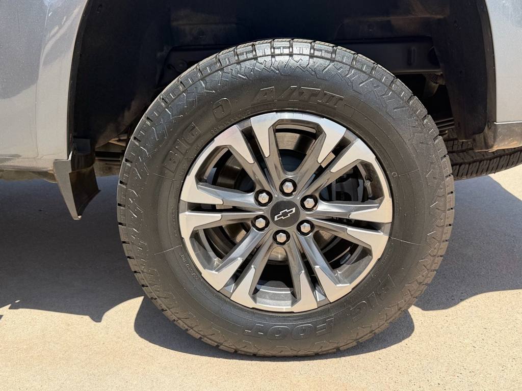 Thumbnail: 2021 Chevrolet Colorado - 6