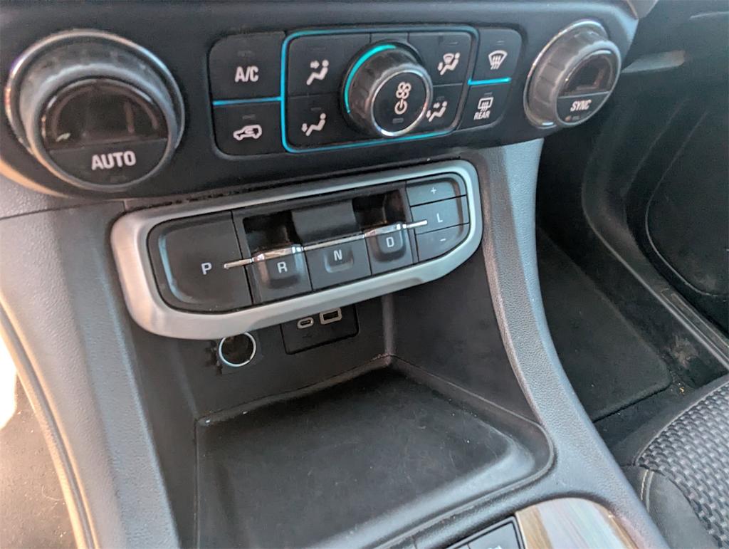 Thumbnail: 2021 GMC Acadia - 22