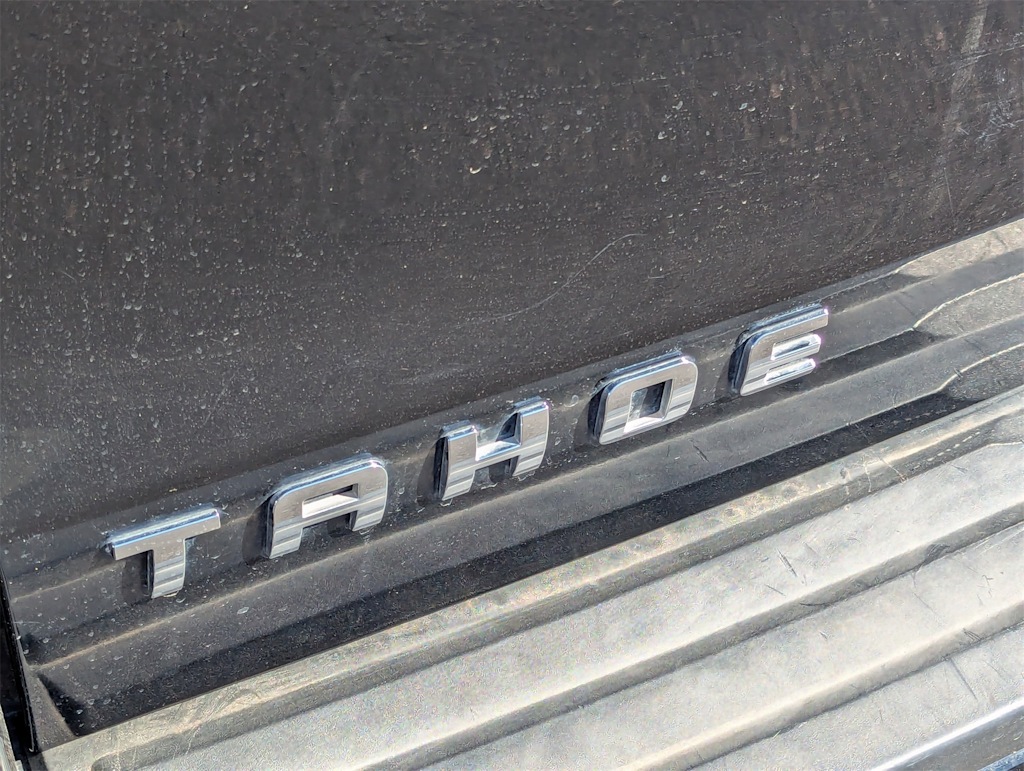 Thumbnail: 2017 Chevrolet Tahoe - 15