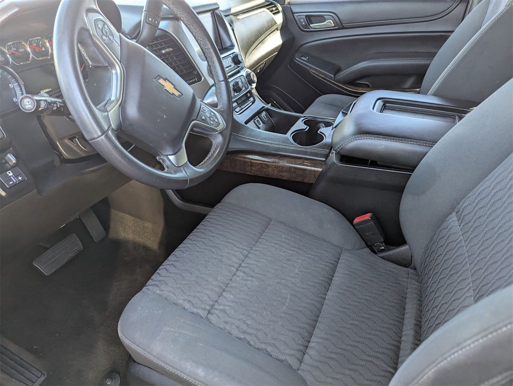 Thumbnail: 2017 Chevrolet Tahoe - 6