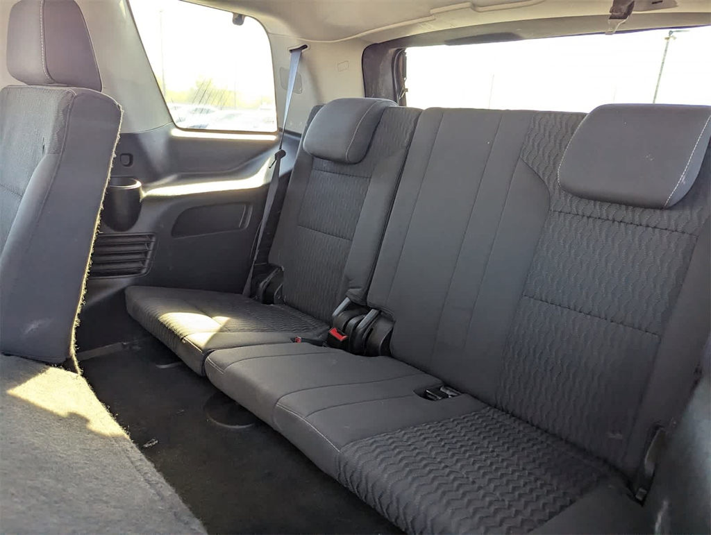 Thumbnail: 2017 Chevrolet Tahoe - 21