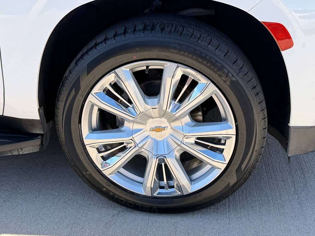 Thumbnail: 2021 Chevrolet Suburban - 8