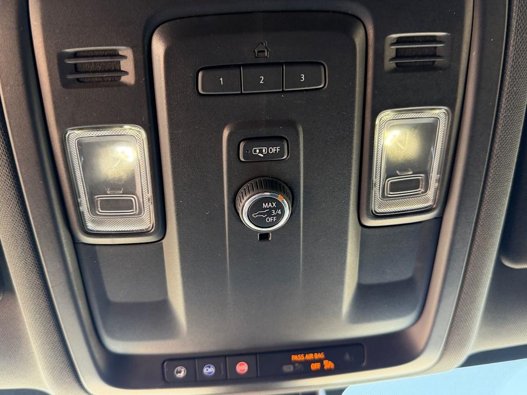 Thumbnail: 2021 Chevrolet Suburban - 32