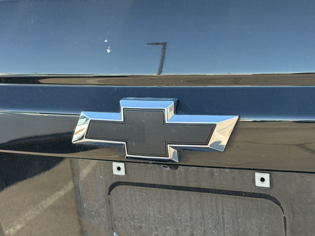 Thumbnail: 2018 Chevrolet Suburban - 6
