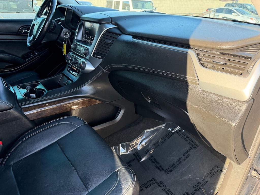 Thumbnail: 2018 Chevrolet Suburban - 8