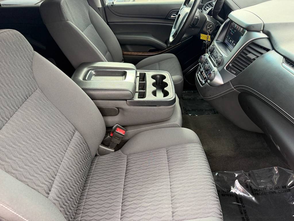 Thumbnail: 2017 Chevrolet Suburban - 8