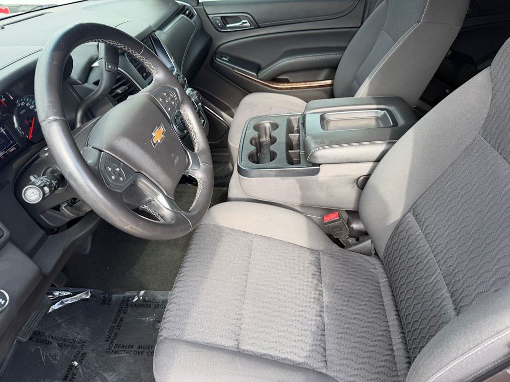Thumbnail: 2017 Chevrolet Suburban - 9