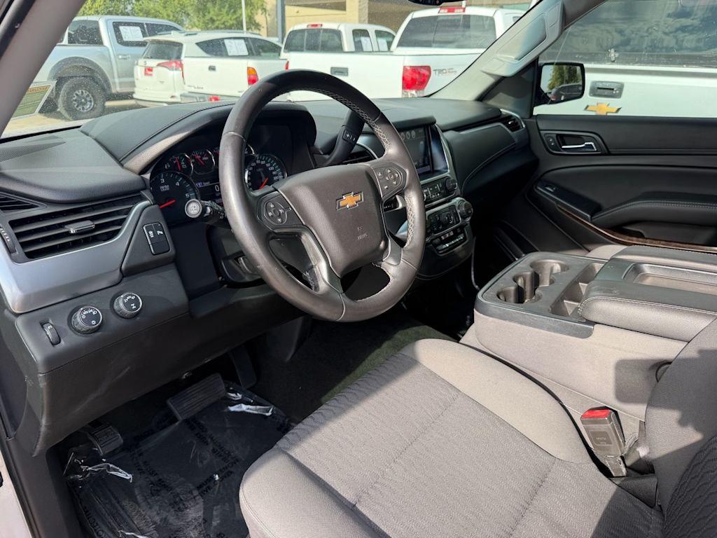 Thumbnail: 2017 Chevrolet Suburban - 12