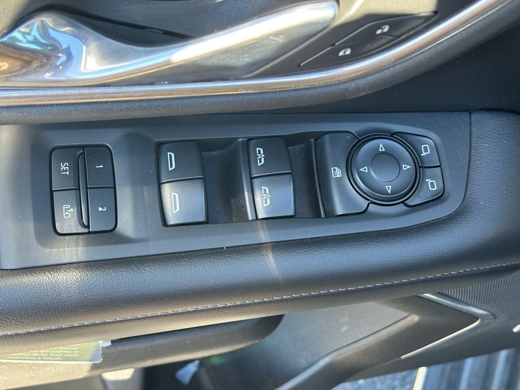 Thumbnail: 2021 Chevrolet Tahoe - 24