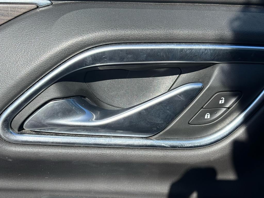 Thumbnail: 2021 Chevrolet Tahoe - 23