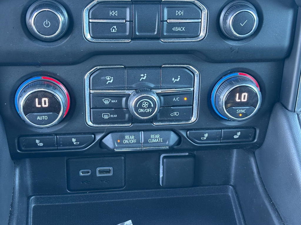 Thumbnail: 2021 Chevrolet Tahoe - 27