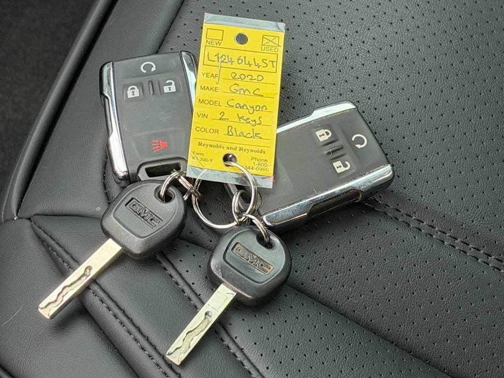 Thumbnail: 2020 GMC Canyon - 15