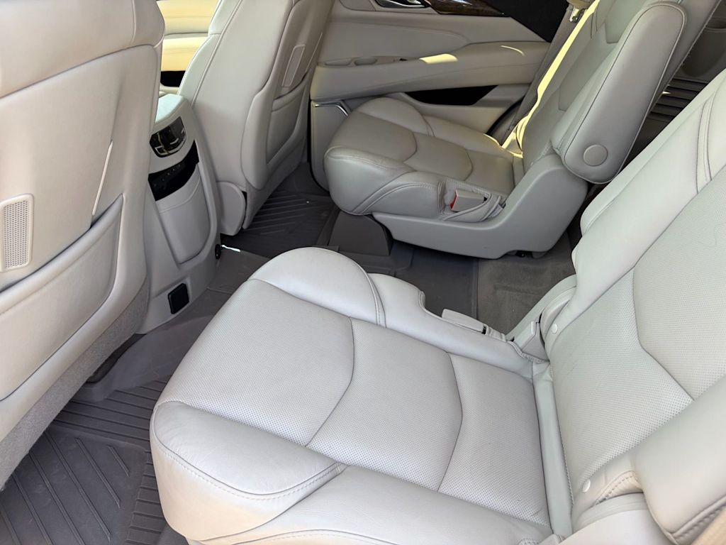 Thumbnail: 2018 Cadillac Escalade - 20
