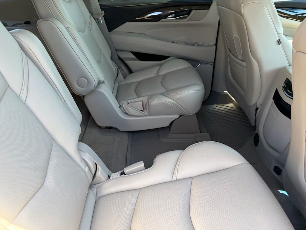 Thumbnail: 2018 Cadillac Escalade - 21
