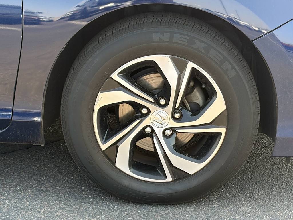 Thumbnail: 2017 Honda Accord - 4