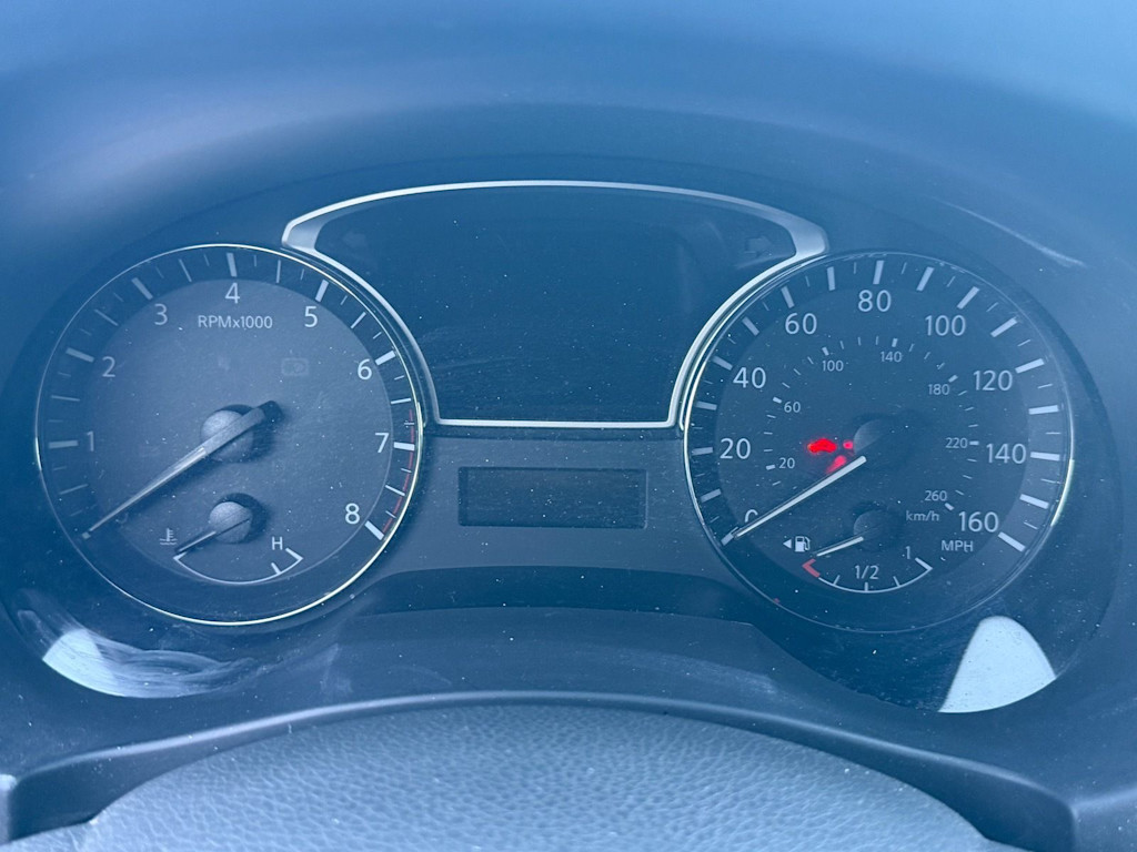 Thumbnail: 2014 Nissan Altima - 17