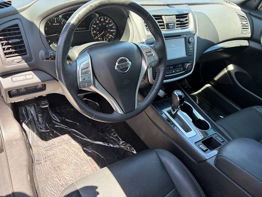 Thumbnail: 2016 Nissan Altima - 2