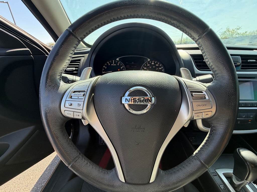 Thumbnail: 2017 Nissan Altima - 2