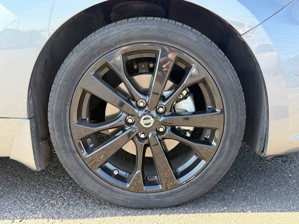 Thumbnail: 2018 Nissan Altima - 4