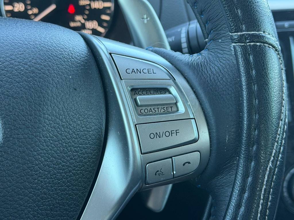 Thumbnail: 2018 Nissan Altima - 15