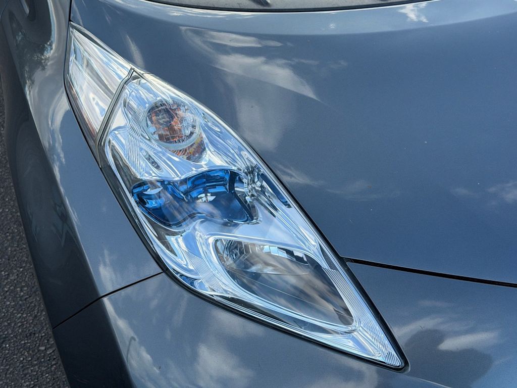 Thumbnail: 2015 Nissan Leaf - 12