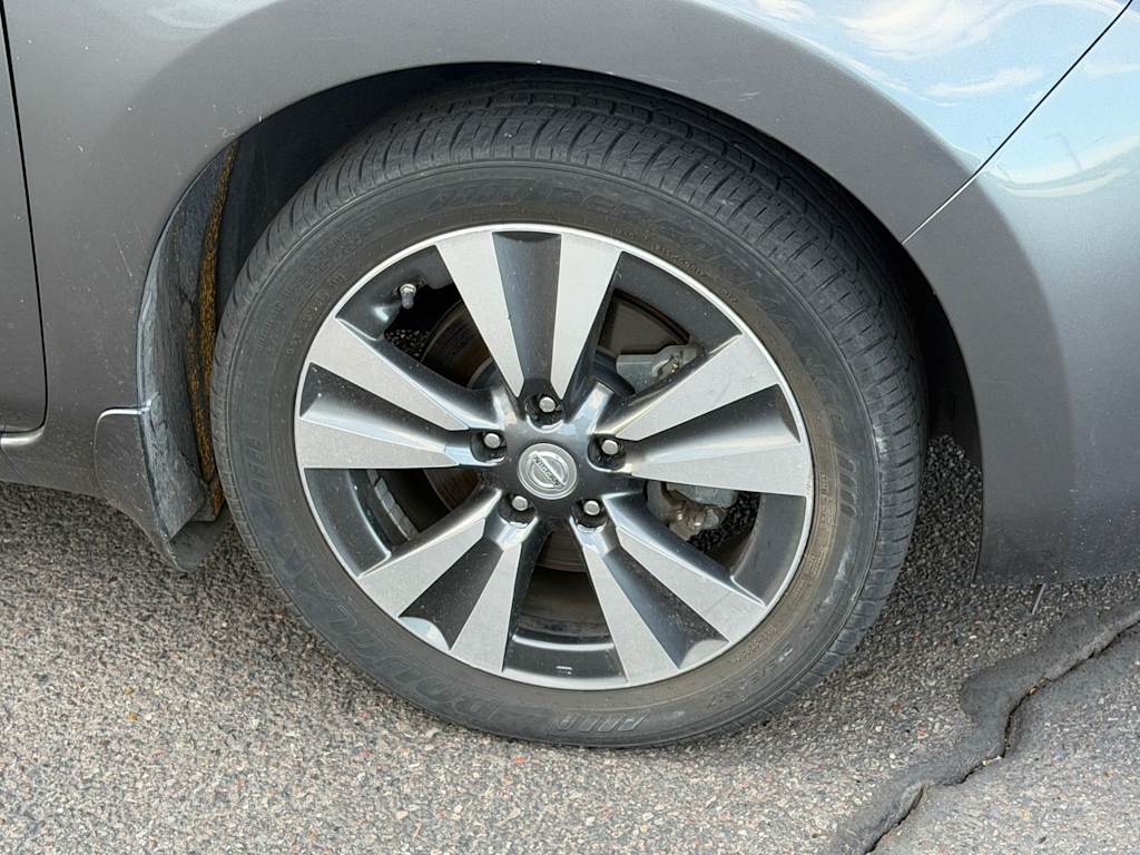 Thumbnail: 2015 Nissan Leaf - 5