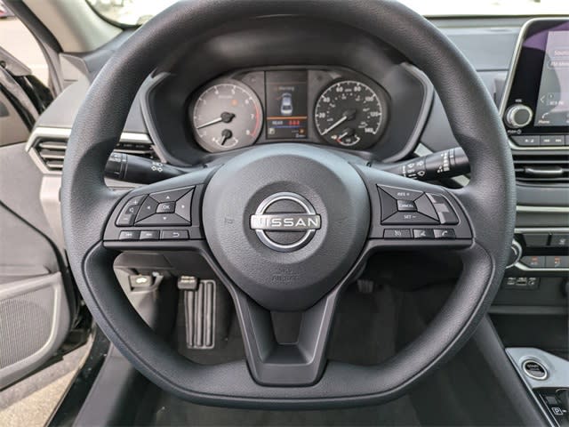Thumbnail: 2025 Nissan Altima - 12